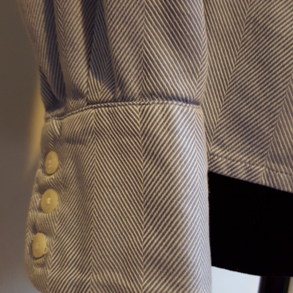 Classic Blouse - Picture 2 of 4